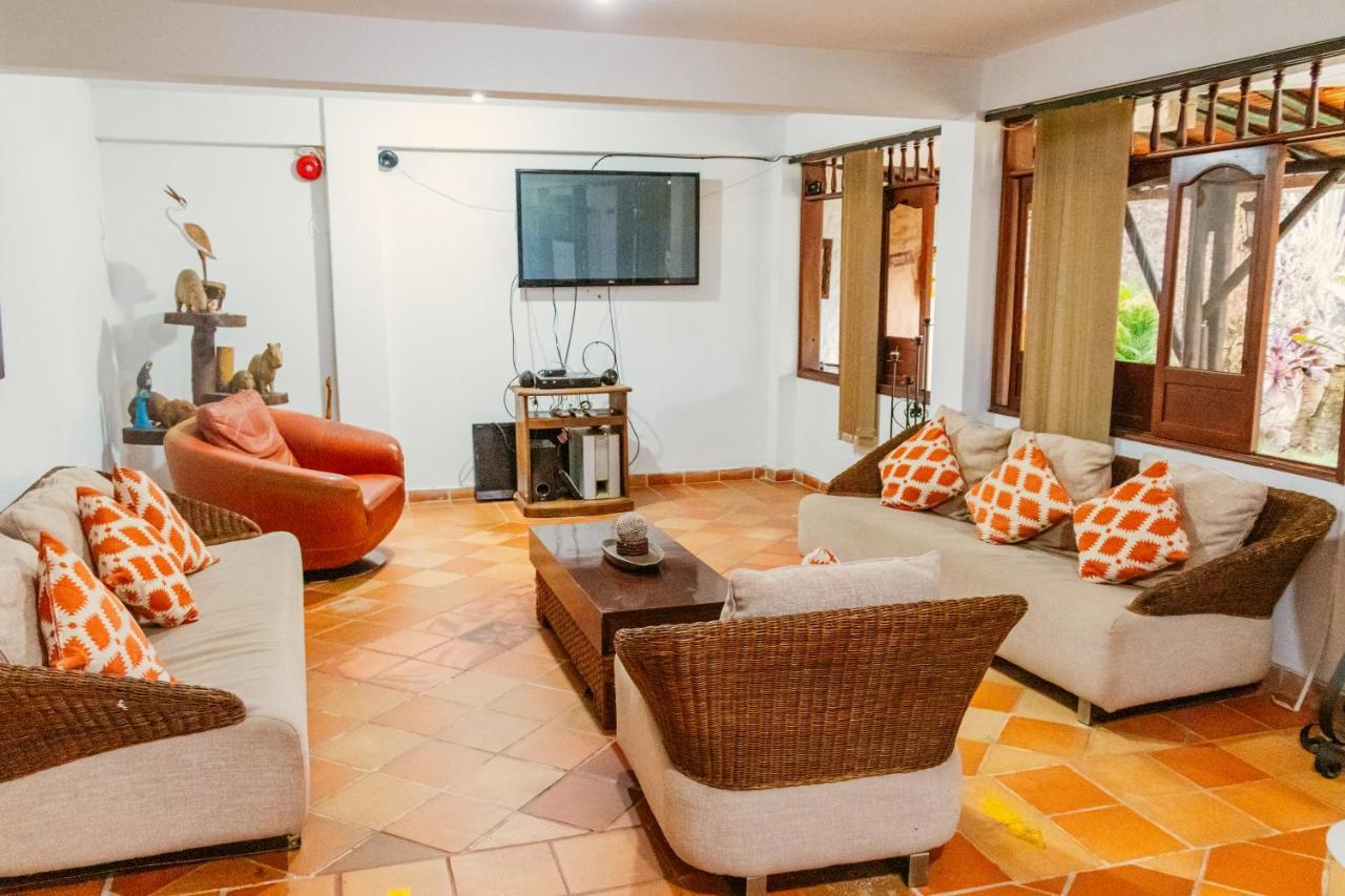 Hotel Casa Baquero El Cairo  Kültér fotó